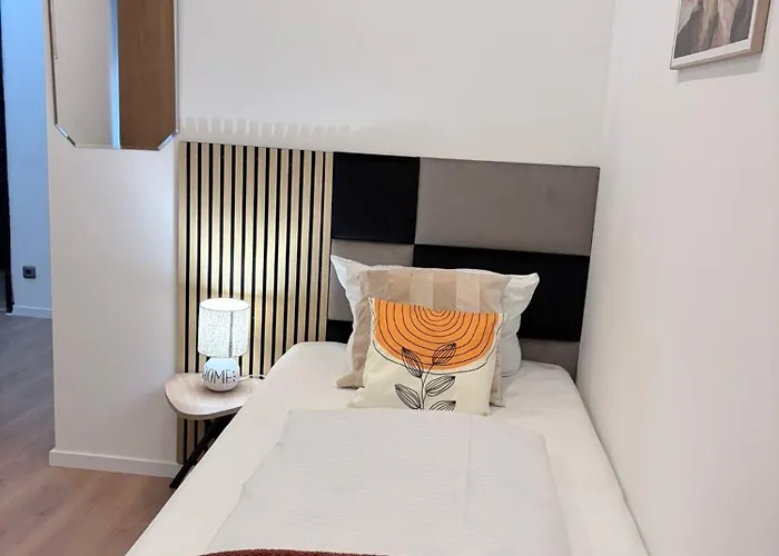 Big 7rms Loft, 1alocation Apartment Berlin