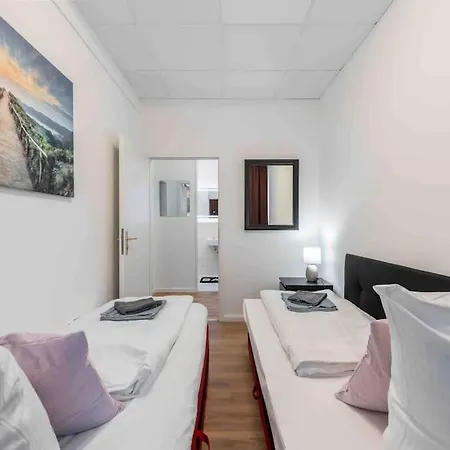 Apartmán Big 7rms Loft, 1alocation *