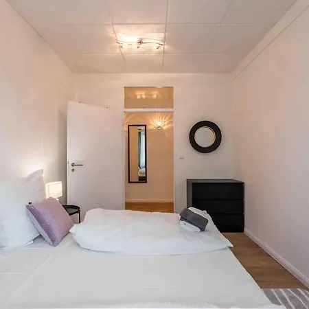 Apartmán Big 7rms Loft, 1alocation *