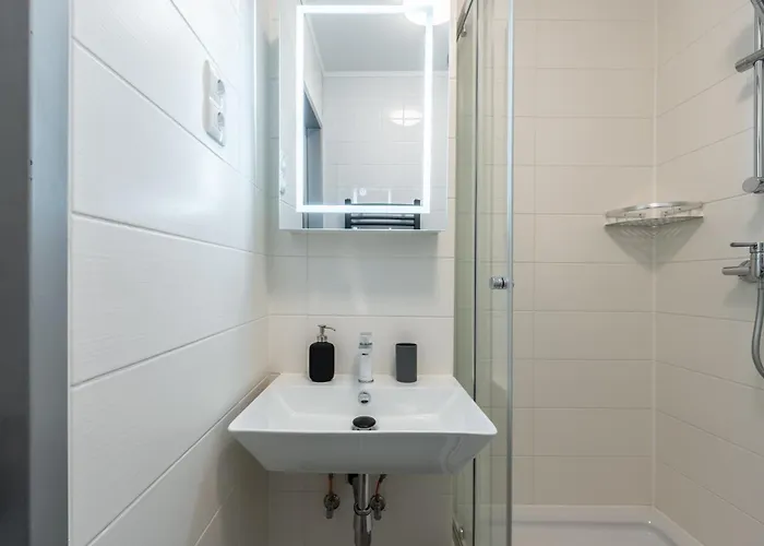 Big 7rms Loft, 1alocation Apartment Berlin