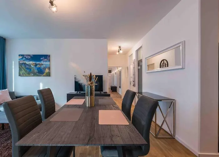 Big 7rms Loft, 1alocation