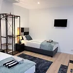 Апартаменты Big 7rms Loft, 1alocation *