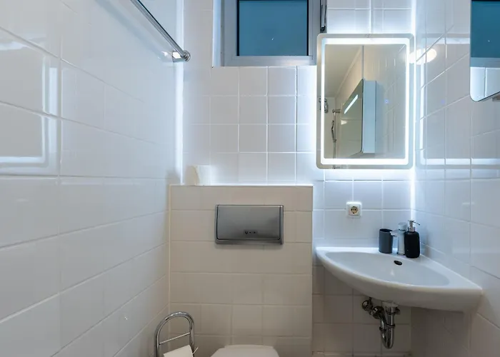 Lägenhet Big 7rms Loft, 1alocation Berlin