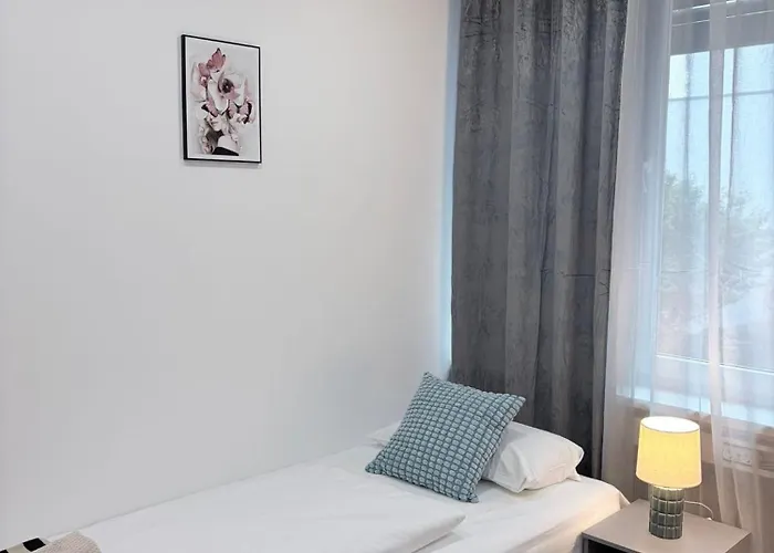 Lägenhet Big 7rms Loft, 1alocation