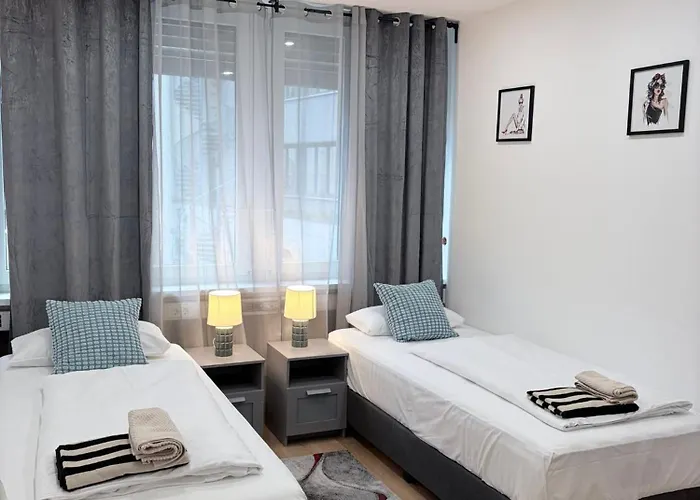 Big 7rms Loft, 1alocation