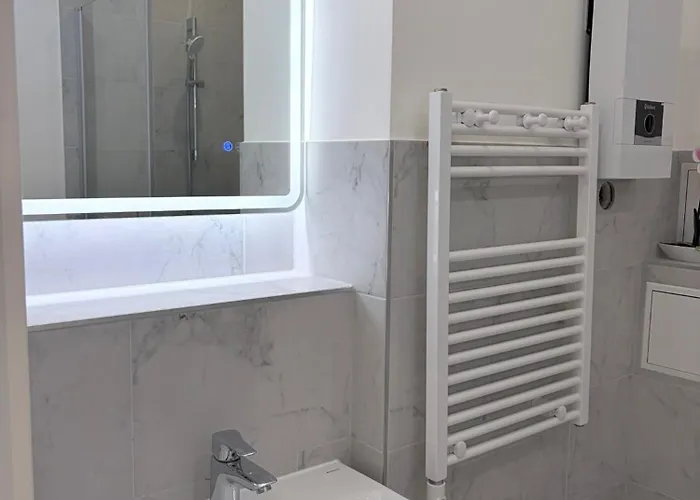 Lägenhet Big 7rms Loft, 1alocation Berlin